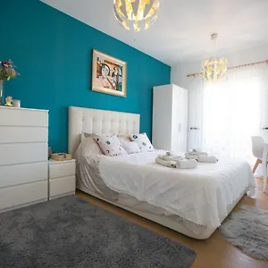 brand-new-flat-by-the-beach-with-sea-view-and-pool.1costadelsol.com/